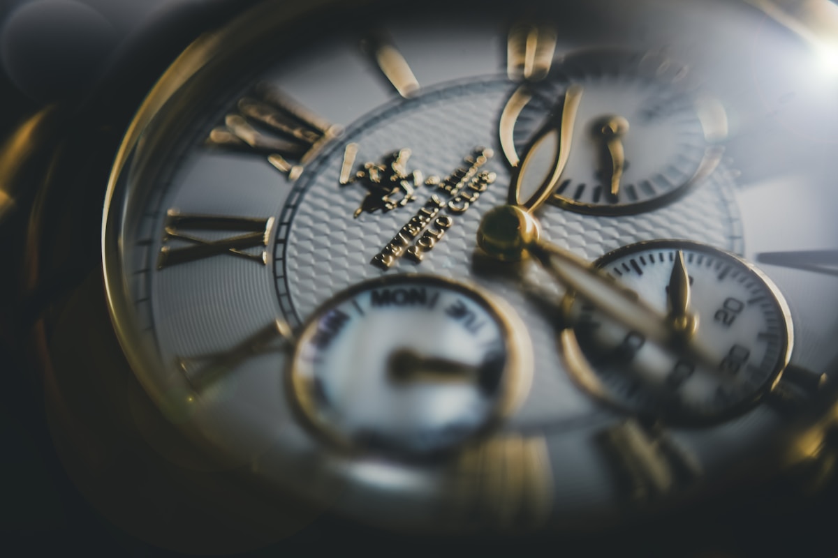 Understanding Watch Movements: Quartz vs Automatic