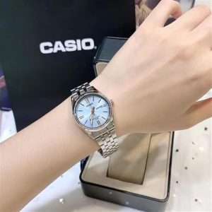 Stainless Steel Ladies Watch Casio LTP-1335D-2AVDF