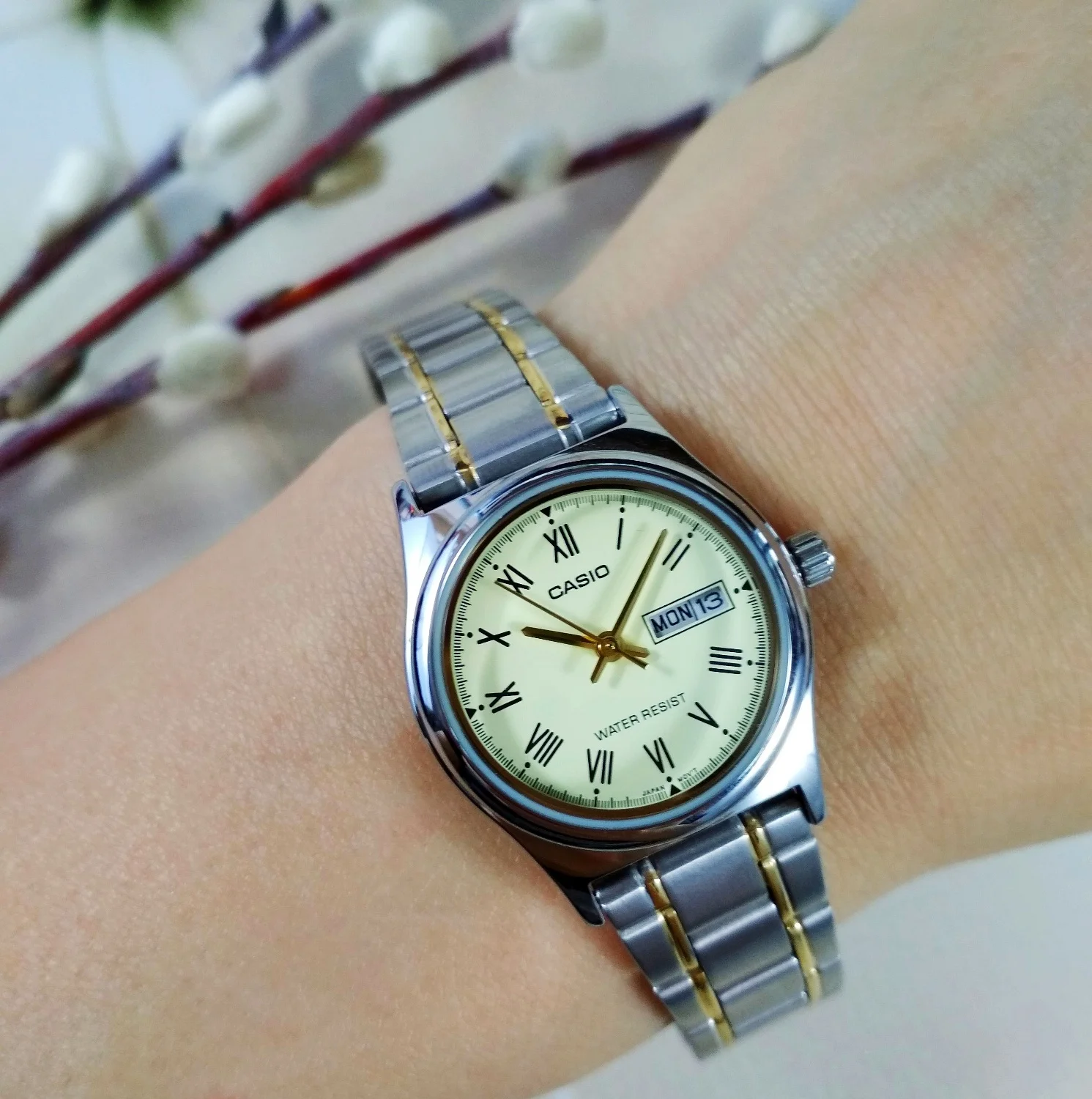 Side View of Casio LTP-V006SG-9BUDF with Two-Tone Stainless Steel Band