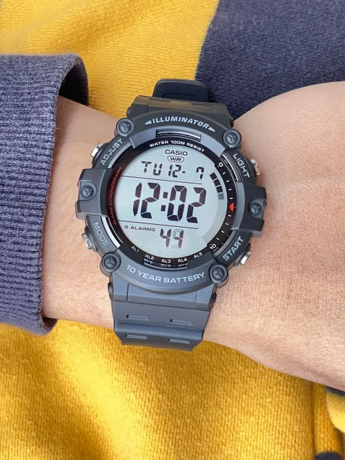 Side view of AE-1500WH-2AVDF with resin case and strap
