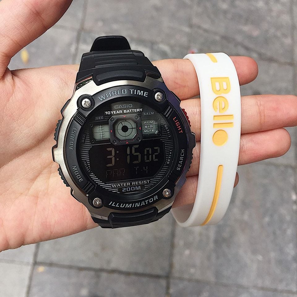 Casio watch with 200m water resistance and LED backlight